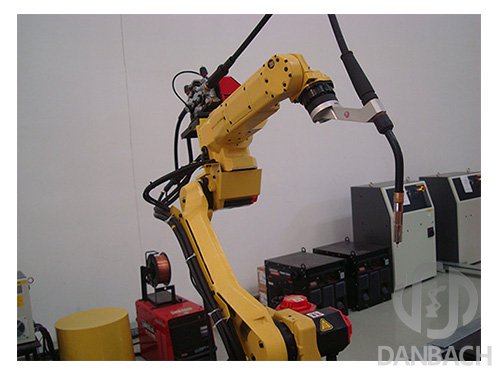 丹巴赫机器人|焊接机器人