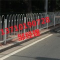 阳江中央M型护栏厂家 揭阳交通栏杆批发 深圳公路隔离栏定做