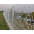 白色桃形柱护栏网 江宁厂区围墙围栏网 南京围墙护栏网定制安装
