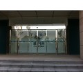 天津红桥区安装钛镁合金玻璃门方法详解