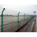 江西南昌厂家大量现货供应浸塑框网铁丝网公路护栏网