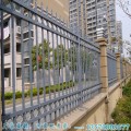 公园围栏 喷塑锌钢护栏 汕头方管铁艺栏杆 组装工艺栅栏价格