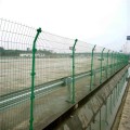 贺州光伏电站护栏 高速护栏网 双边丝围栏网现货