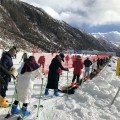 景区用防止滑倒的输送带厂家 建设滑雪场用智能防冻魔毯价格