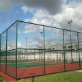 宁波篮球场勾花护栏网防攀爬低碳钢丝隔离防护围栏网网球场围网
